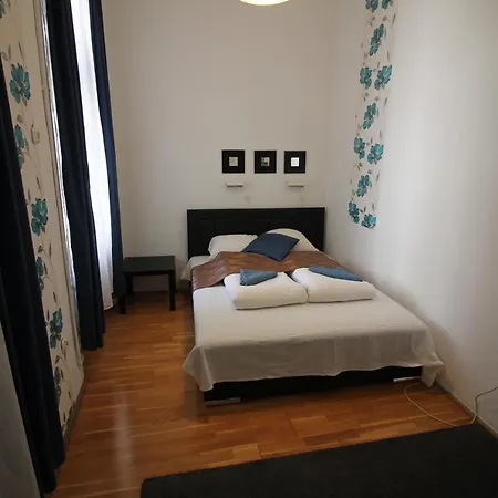 Fashionstreet Corso Apartment Budapest